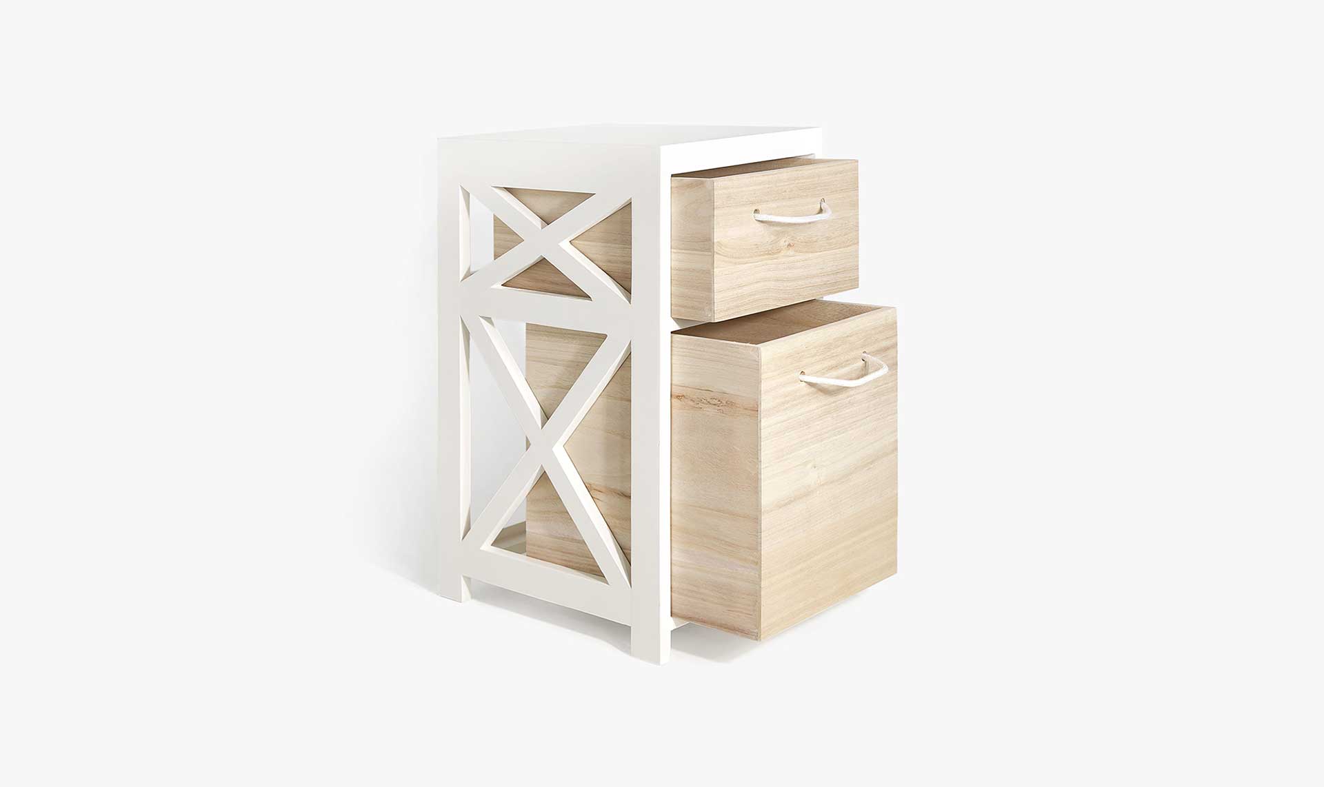 Small Table with Draves 7